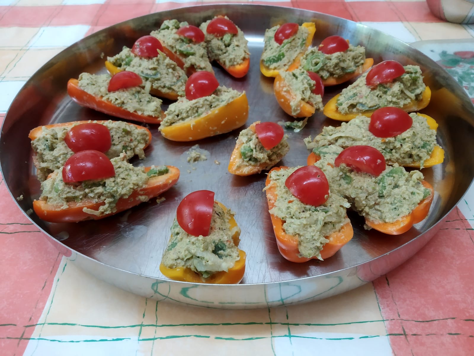 SRaw Stuffed Mini Peppers